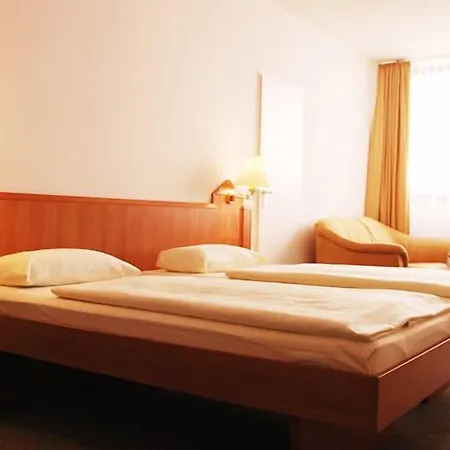 بيت ضيافة Fair Am Rathaus 3*