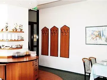 Pensión Fair Am Rathaus 3*